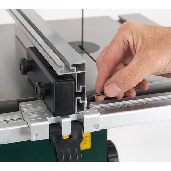 Record Power Sabre 250 Bandsaw - bandsaw