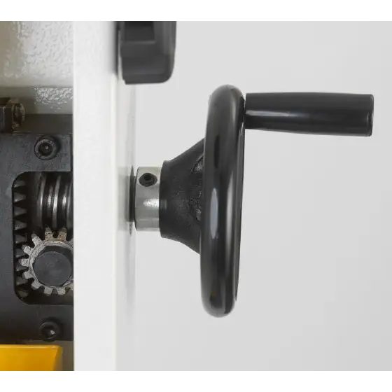 Record Power Sabre 300 Bandsaw - bandsaw